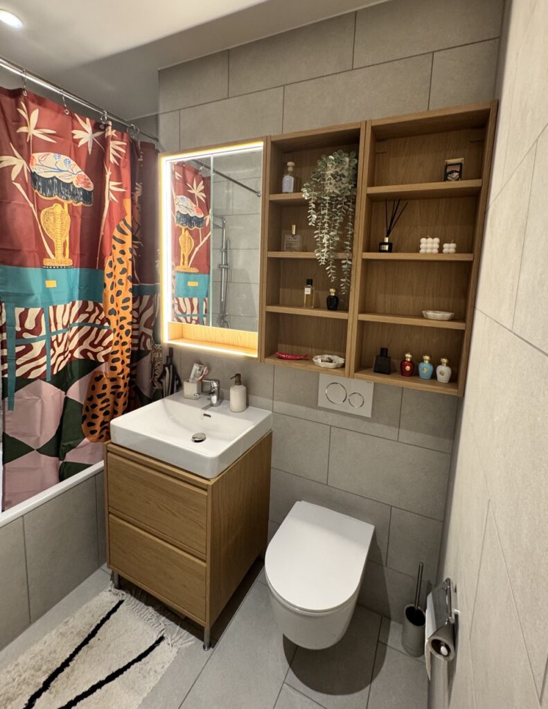 salle de bain meubles IKEA bois
